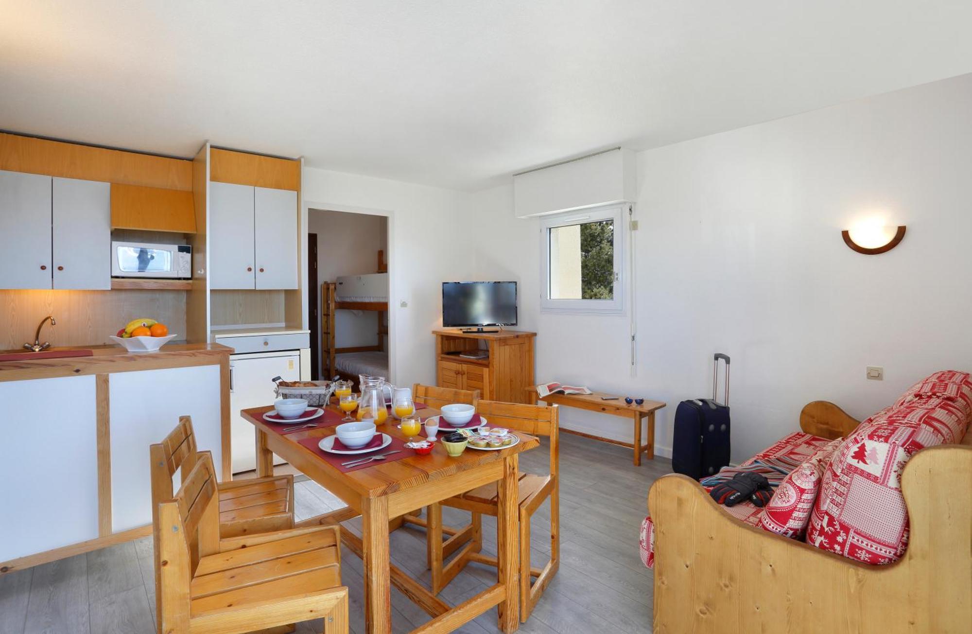 Les Balcons Du Soleil Apart otel Font-Romeu-Odeillo-Via Dış mekan fotoğraf